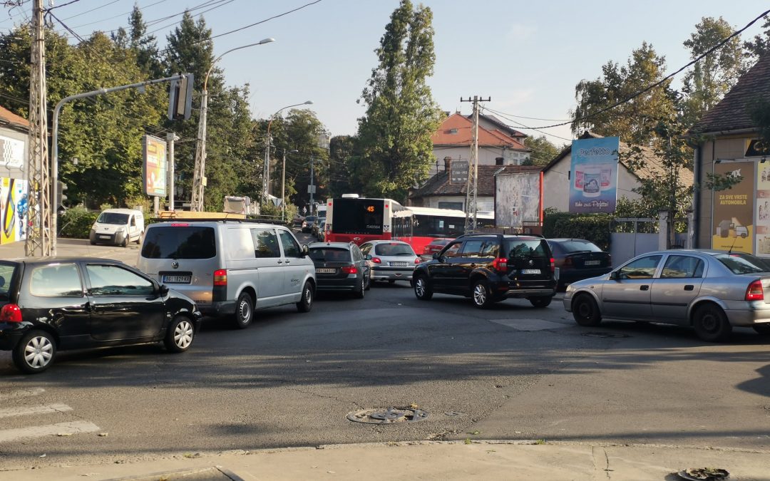 Jutarnje gužve u saobraćaju Zemun – Prvomajska, Prilaz, Novogradska – okt. 2023